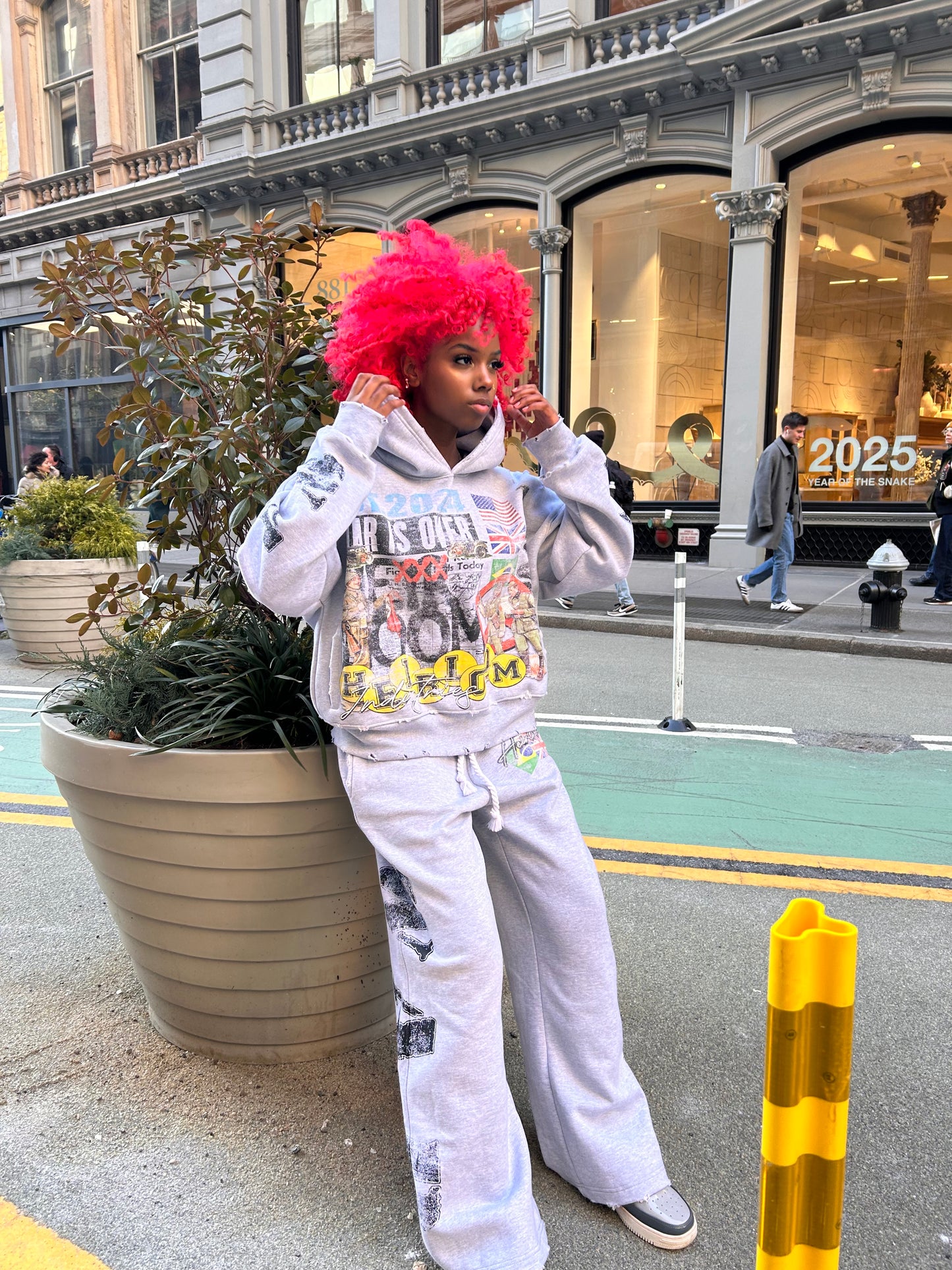 HEIRLOOM "W.A.R." SWEATS