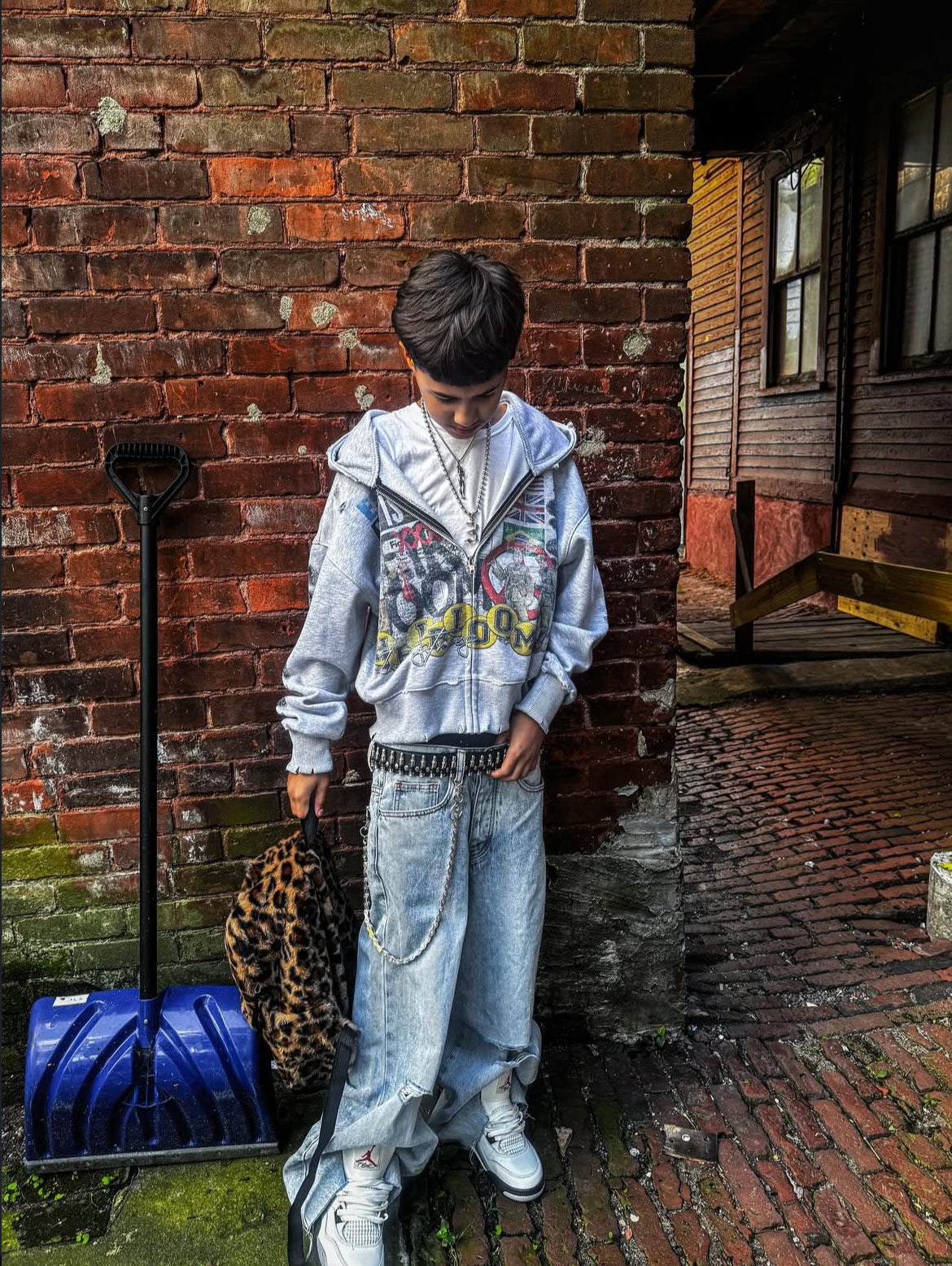 HEIRLOOM "W.A.R." ZIPUP